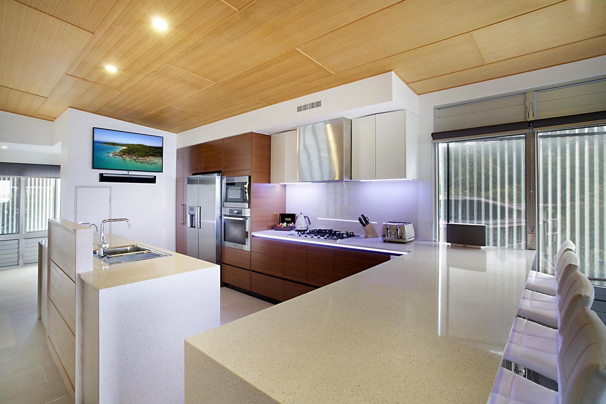 Peppers Noosa Resort And Villas Eksteriør billede A modern Australian kitchen