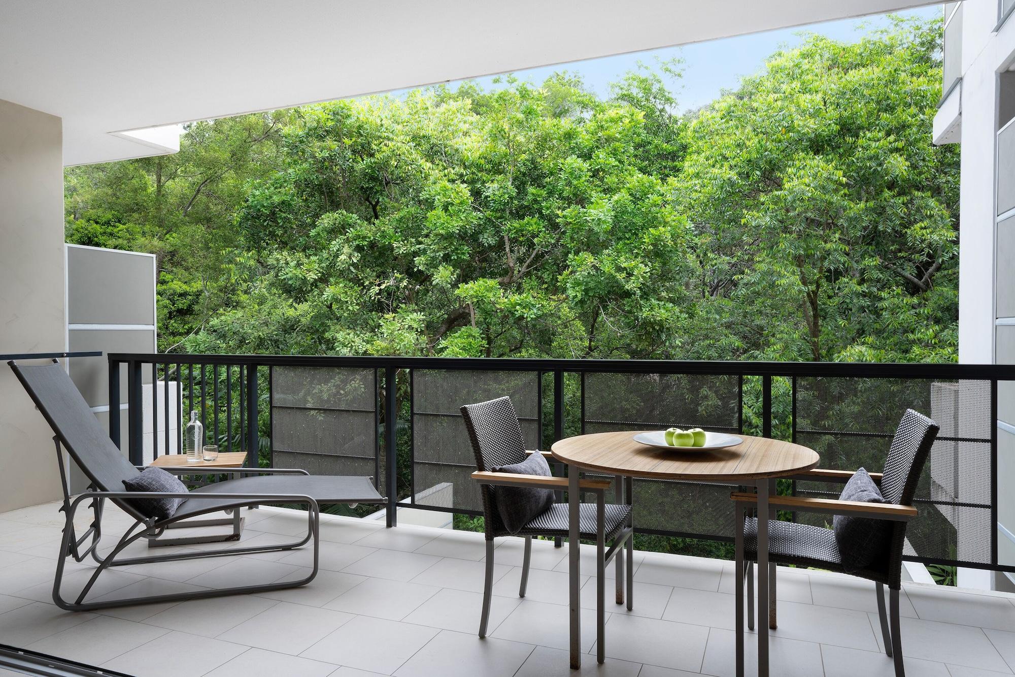 Peppers Noosa Resort And Villas Eksteriør billede A balcony