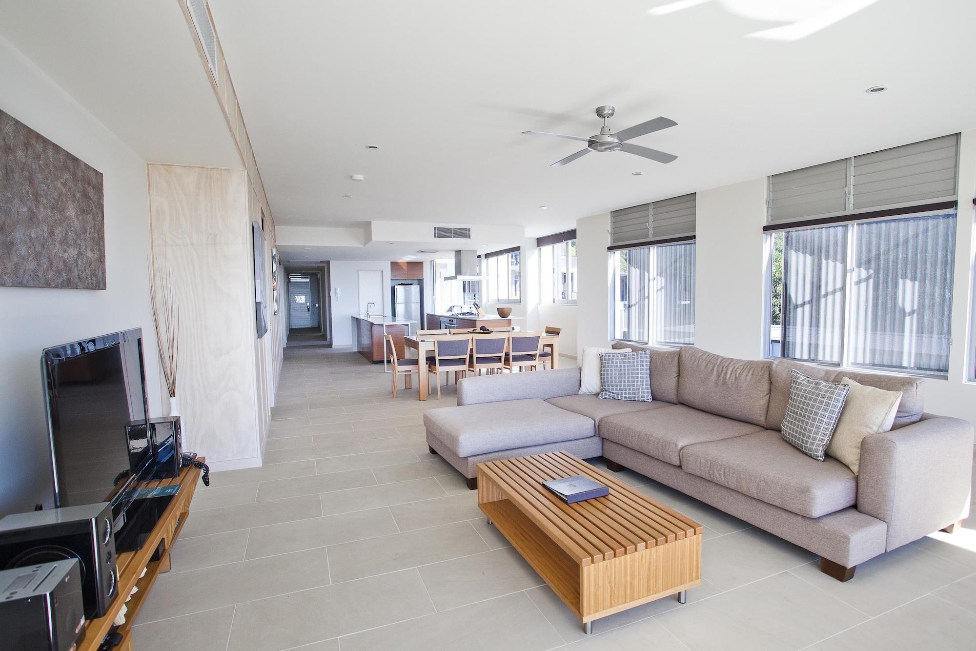 Peppers Noosa Resort And Villas Eksteriør billede A living room in a modern house